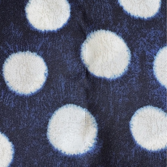 Michael Kors White Polka Dot Navy Blue Sleeveless Top Sz M - Picture 8 of 9